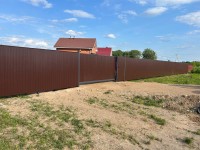 Монтаж забора с откатными воротами и калиткой Сарафоново